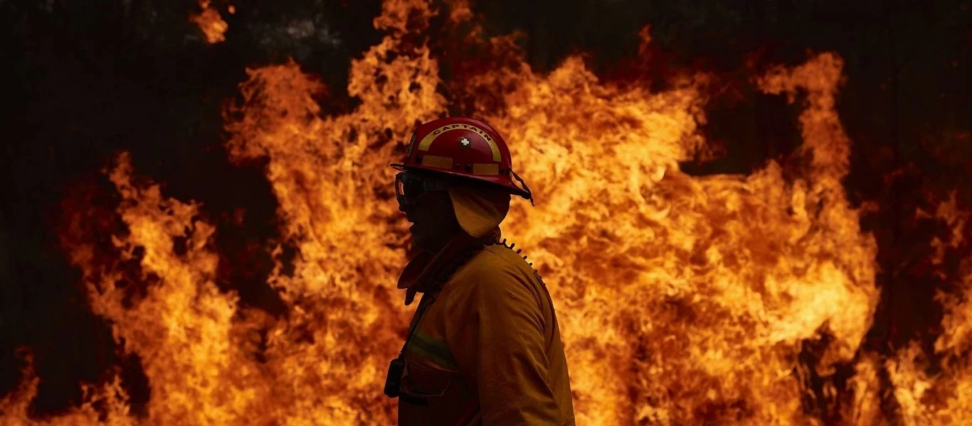 Κερατέα: Φωτιά κοντά σε σπίτια στην περιοχή Φέριζα